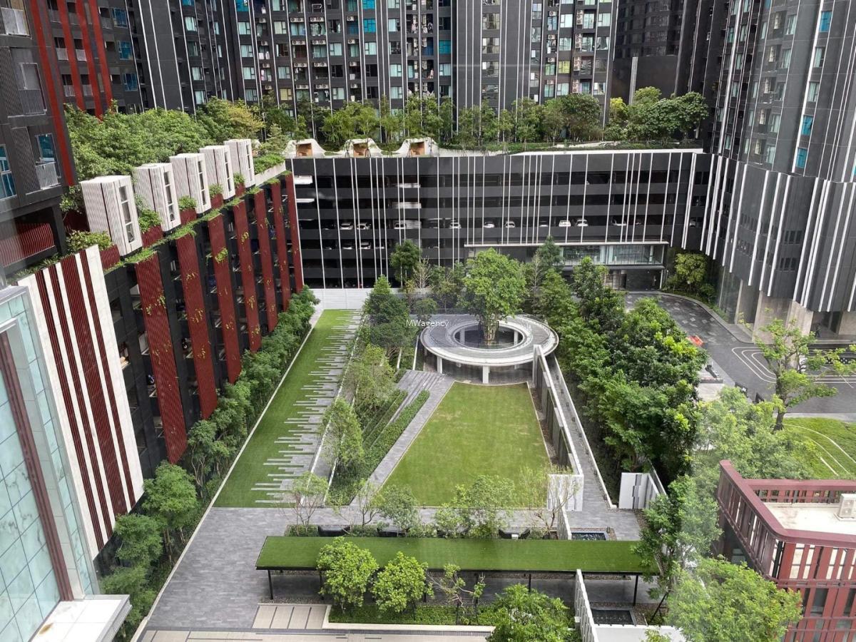 Condo-Life-Asoke-Hype