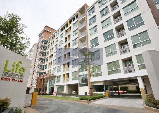 Condo-Life-Phahon18